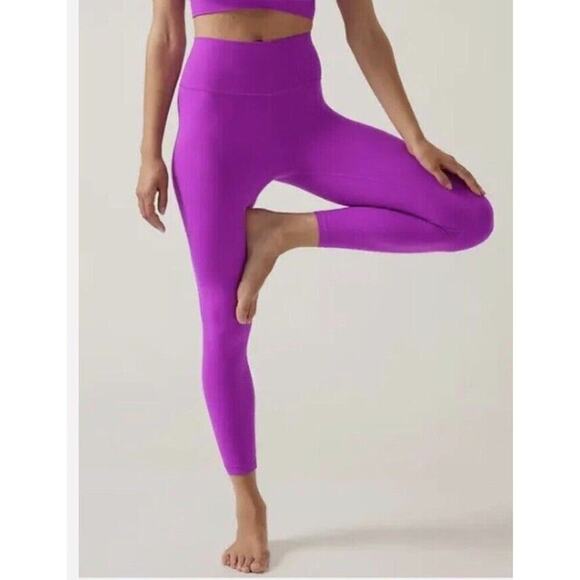 Athleta Pants - Women’s Athleta Transcend 7/8 Leggings High Rise Size Large NWT Jazzy Purple